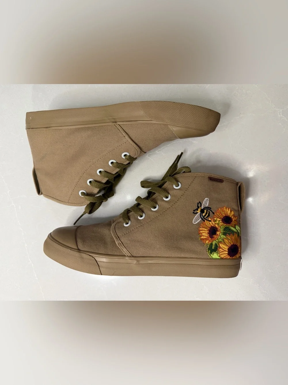 BANGS Shoes Old Pine Sunflower Embroidered Canvas High Top Sneakers, Women’s 8